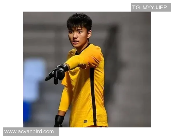 李昊解围展现勇气与智慧助球队逆转胜利的精彩瞬间