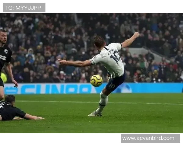 凯恩射门瞬间解析：技术与心理的完美结合如何影响比赛结果