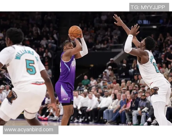 爵士逆袭灰熊，东部季后赛形势不明朗